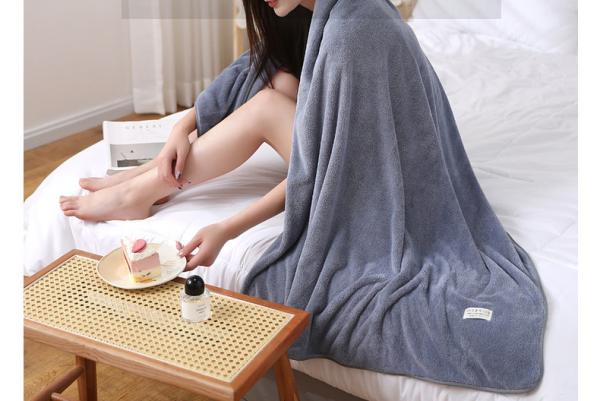 360Home elegantes Duschtuch Handtuch schön einfarbig Badetuch Drei
